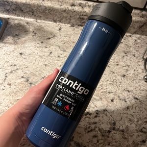 NWT Contigo Insulated Bottle